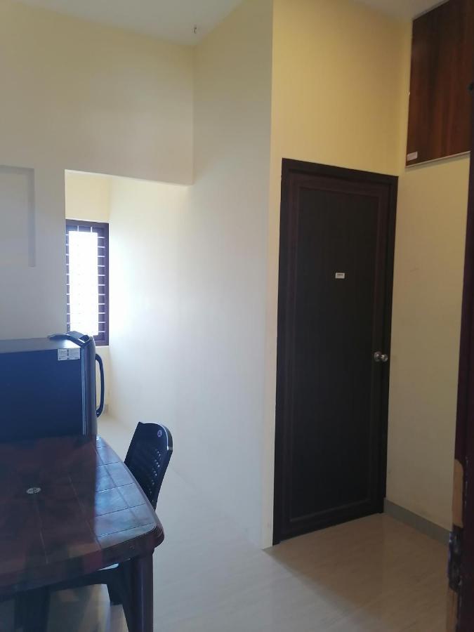 Queens Residency Thrissur Экстерьер фото